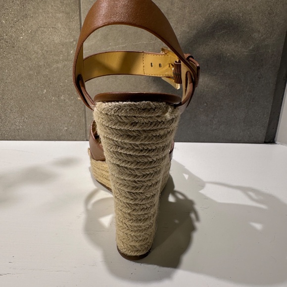 Michael Kors wedge sandal - Picture 4 of 7